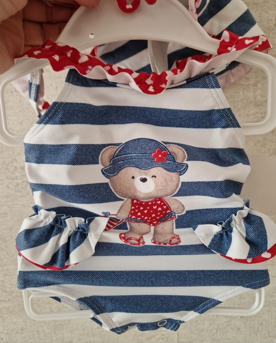 Нов цял бански + шапка Mayoral