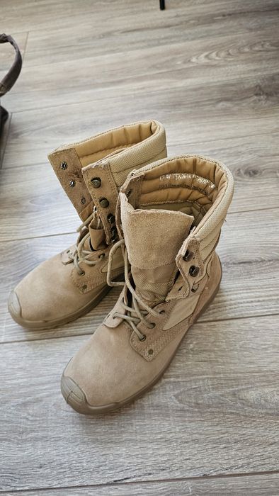 Продаются берцы песочного цвета