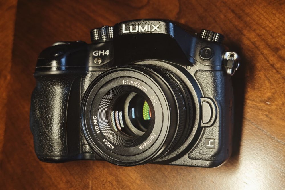 KIT Panasonic Lumix GH4 cu 1092 cadre+50mm F/1.8 MF