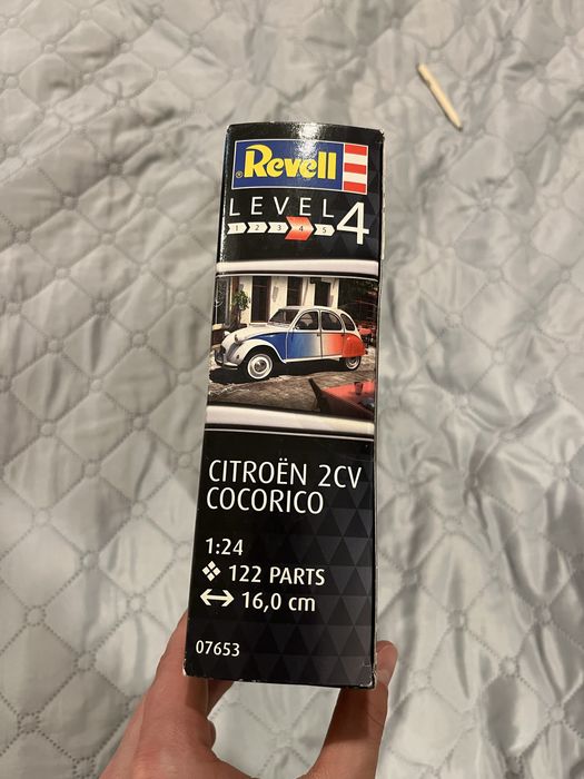 Сглобяем модел Ситроен Revell пъзел