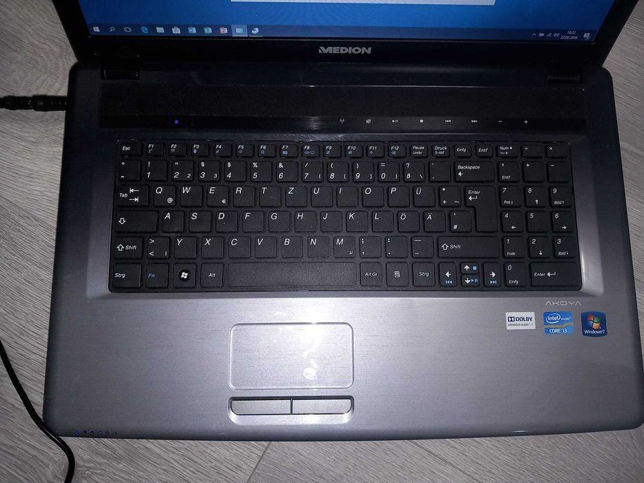 Laptop Medion Akoya E7222 (MD99030)/i7-2670QM/8Gb ddr3/750Gb HDD/17,1"
