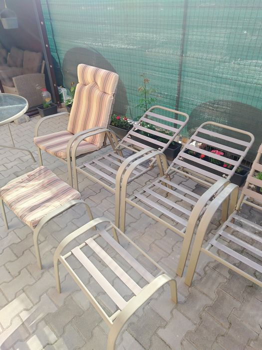 Vând set de masa +4 scaune mari + 2 mici. Terasa exterior. Gradina