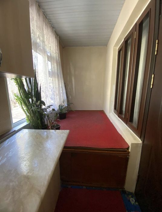 Юнусабад 7 квартал. Продается квартира 2/2/4