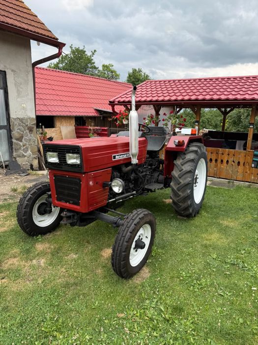 Tractor UTB 445