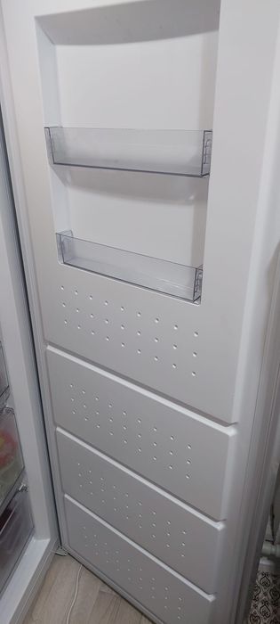 Продам морозилка Атлант