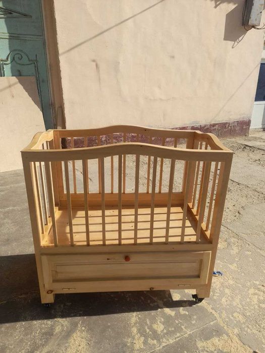 Istalgan turdagi yog'ochdan eshik va derazalarni yasab beramiz