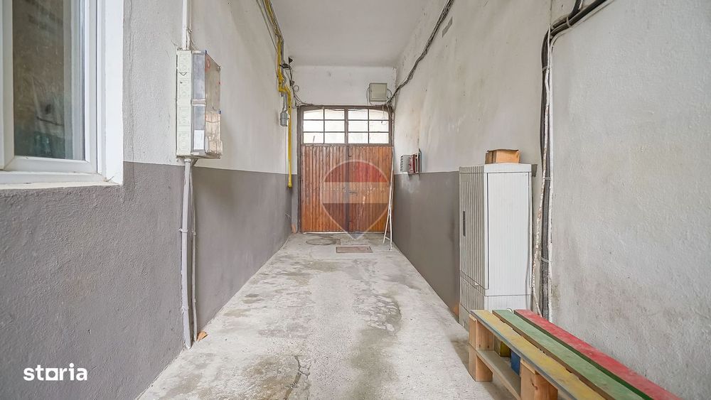 Apartament De Vanzare 2 Camere 65 Mp | La Casa Cu Pivnita Si Curte |