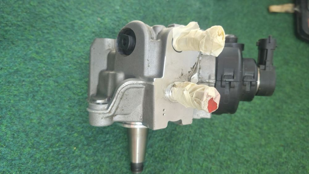 Vand injectoare  si pompa injectie dacia renault1.5dci