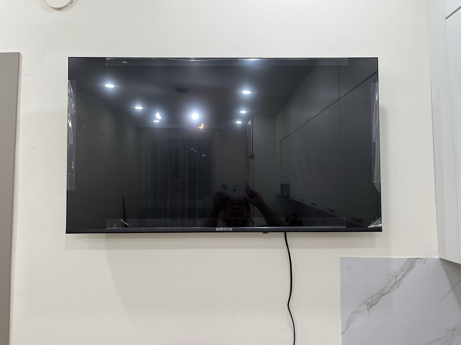 SAMSUNG Телевизор