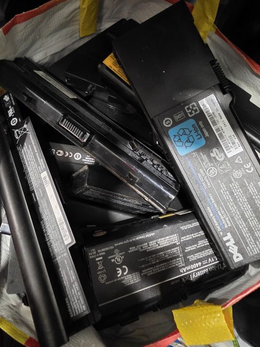 Lot baterii laptop Li-Ion netestate, recuperare celule.