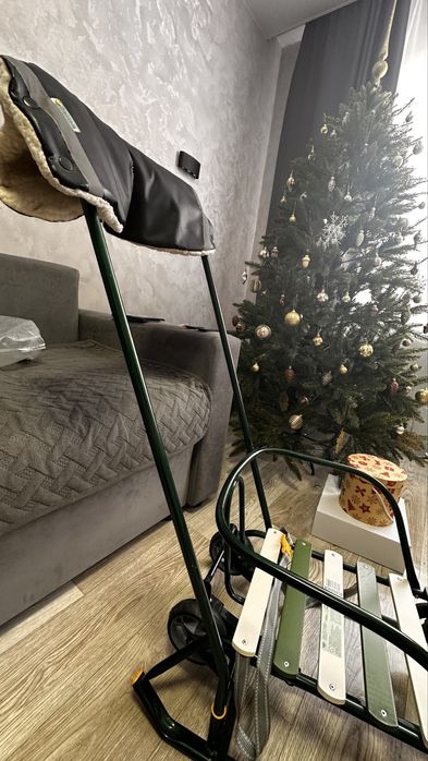 Детские санки с колесами