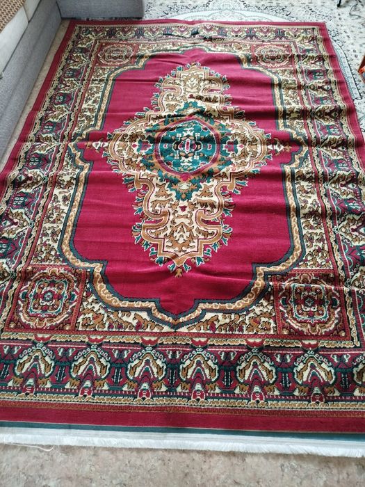 Продам ковер 2×3 новый