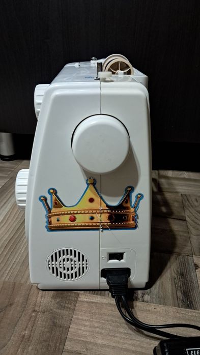 Mașină de cusut SINGER