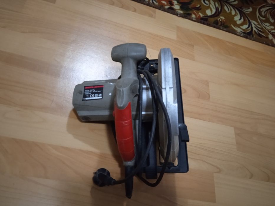 Перфоратор шурупаверт пчелка