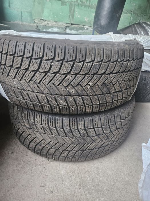 Продам зимние шины
