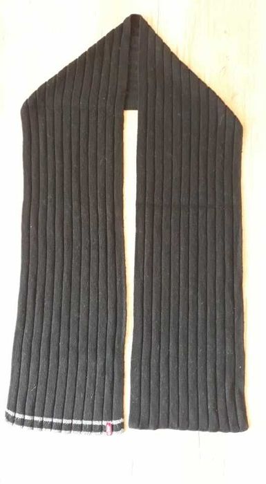 Маркови шалове Levi's Mango Champion