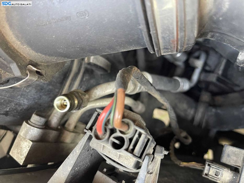 Conducta Furtun Subtire AC Aer Conditionat de la Habitaclu la Compresor Land Rover Range Rover Vogue 4.4 i V8 2002 - 2012 [C7110]