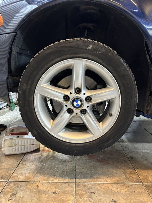 Продам диски БМВ 43 стиль, с резиной