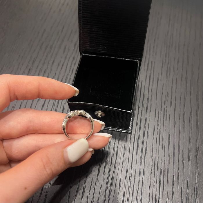 Золотое кольцо с бриллиантами