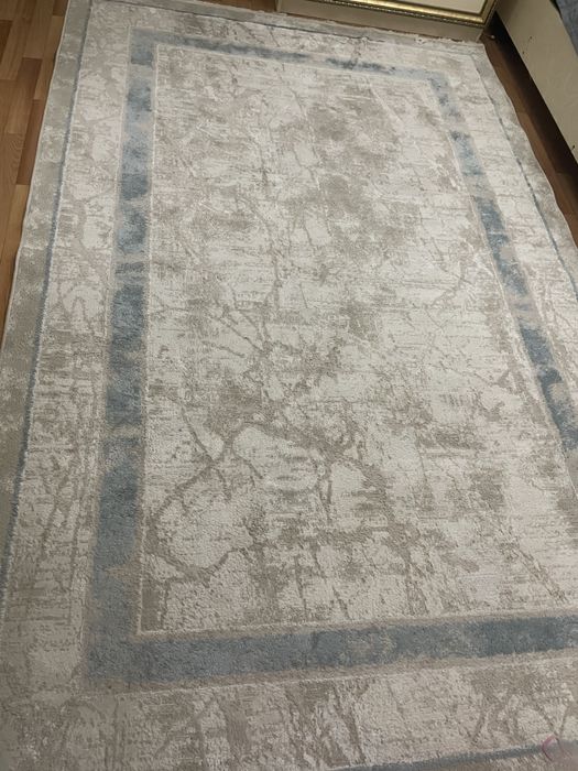 Продам два ковра размер 2:3