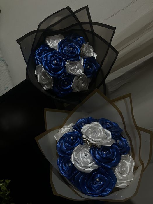 Buchete , cosulete cu trandafiri din satin