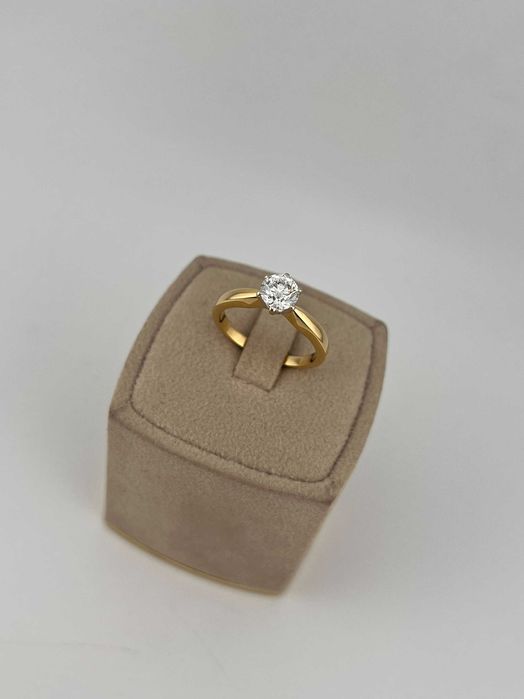 Кольцо с природным бриллиантом 1ct