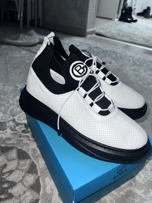 Продам красовки 40 р бауер