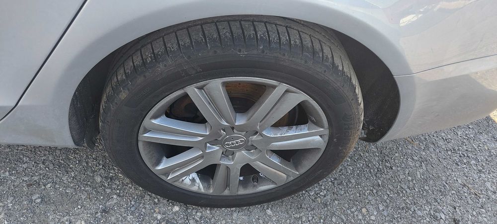 Audi A4 2.0 TDI А4 B8 Ауди А4 2009г. на части 
Юли 2009