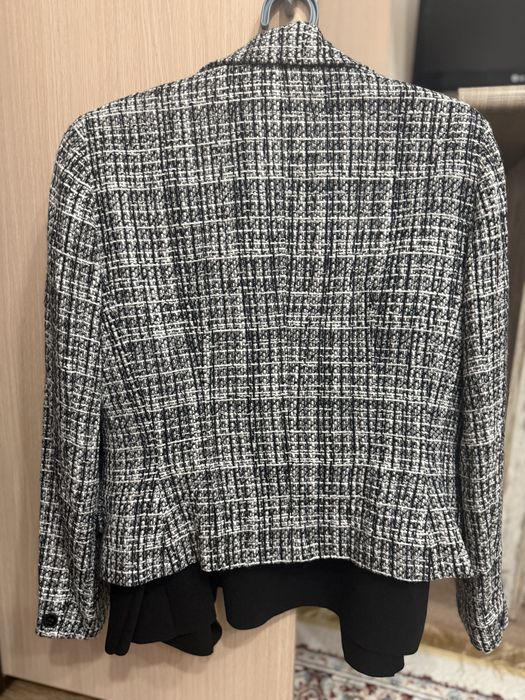 Костюмы офисные брендовые