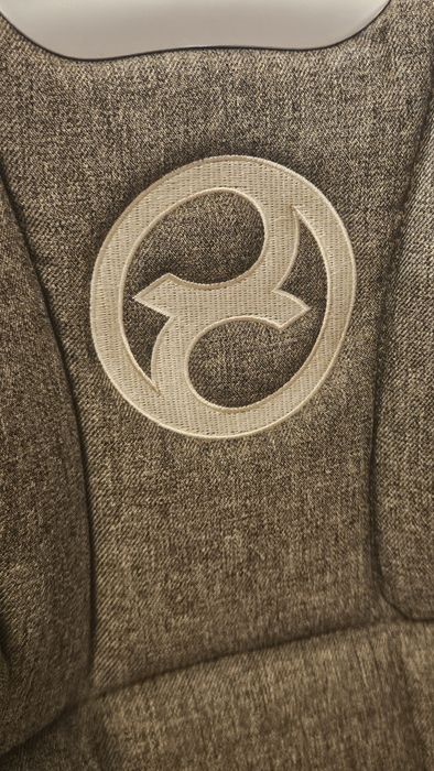 Vând scaun auto Cybex Solution q3  fix plus