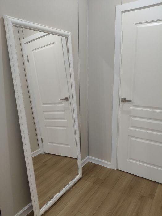 Зеркало 180*80 в отличном состоянии