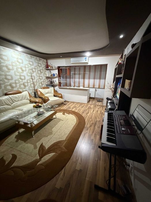 Apartament 4 camere Targoviste