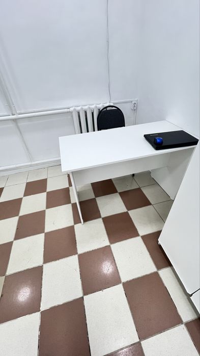 Продам рабочи стол для офиса