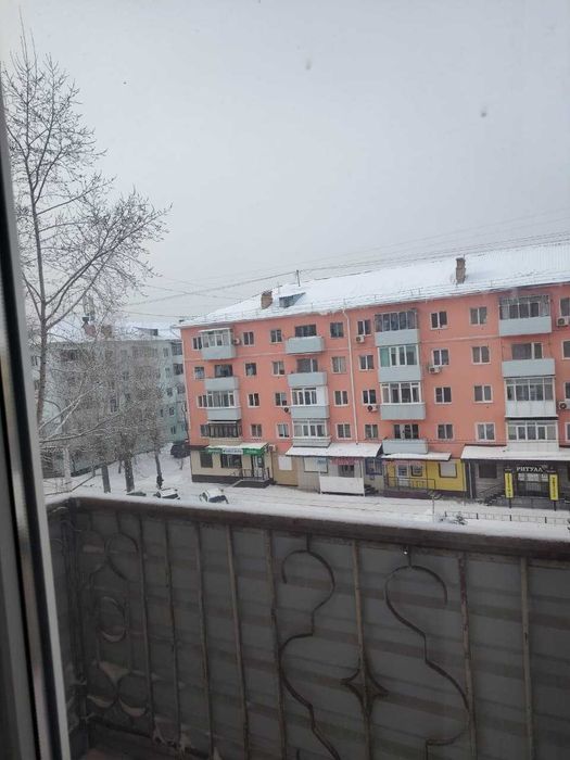 Продам 2-х квартиру кирпич 4/5эт, 60 кв.ул.Казахстан д.118