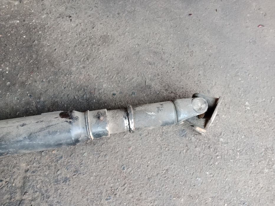 Тайота ланкрузер 200 кардан задни