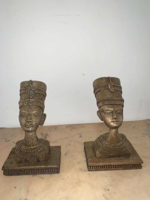 Statuie egipt din lemn