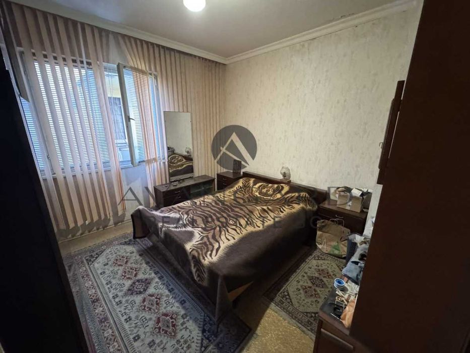 Продава се Тристаен апартамент в Пловдив, Кючук Париж - 94 кв.м за 760 €/кв.м - Снимка #4