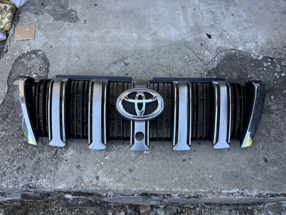 Решетка за Toyota Land Cruiser 150 / Тойота Ленд Крузер 150