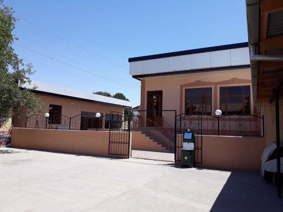 Qarshi shaxrida Choyhona sotiladi