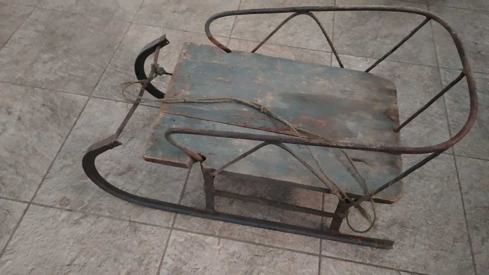 Автентична шейна ОТ ЕДНО ВРЕМЕ в добро състояние