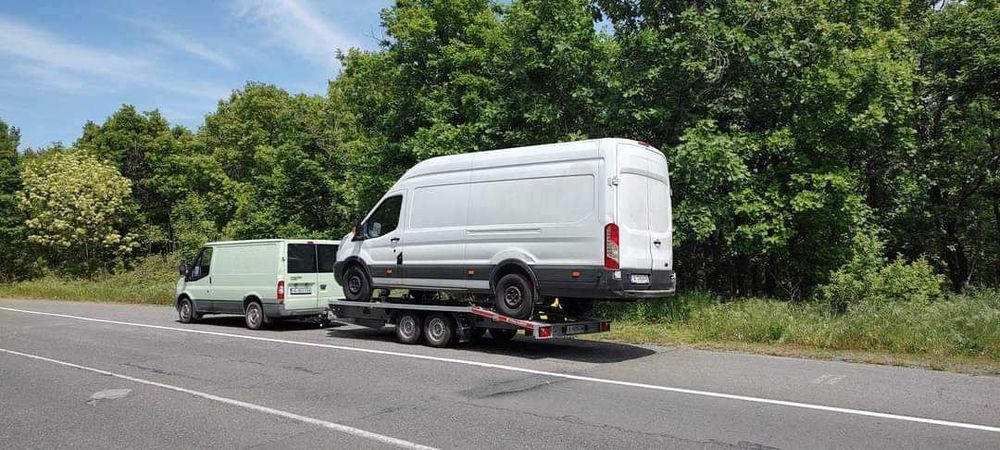Бусове под наем 3бр. товарни 1бр. пътнически и автоплатформа Бургас