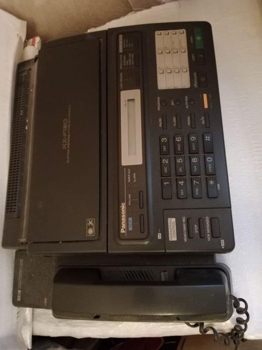 Продам факс Panasonic