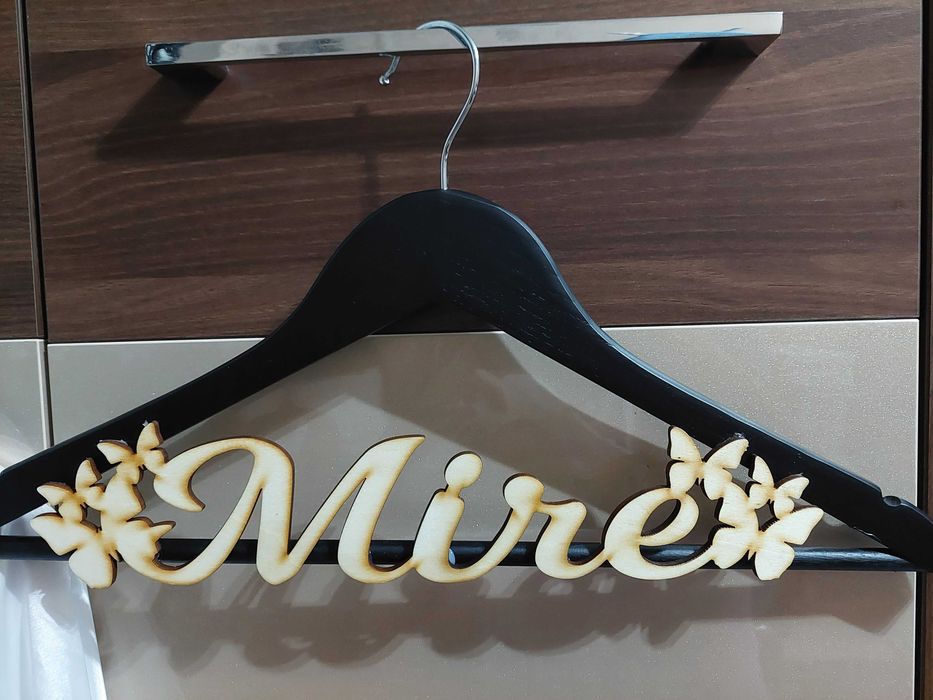 Umerase Mire si Mireasa