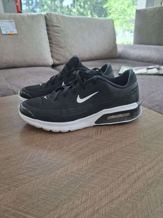 Маратонки NIKE !