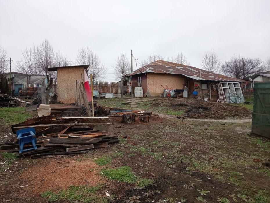 vand casa batraneasca