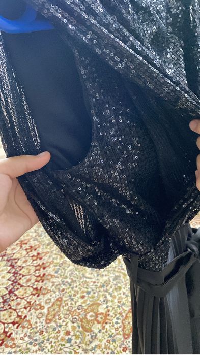 Черное вечернее платье