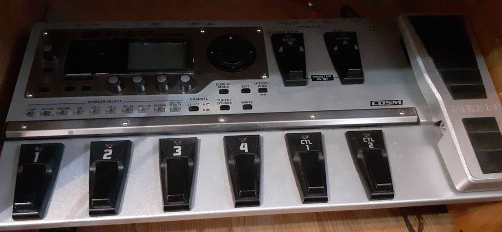 Vand procesor de chitara Boss GT 10