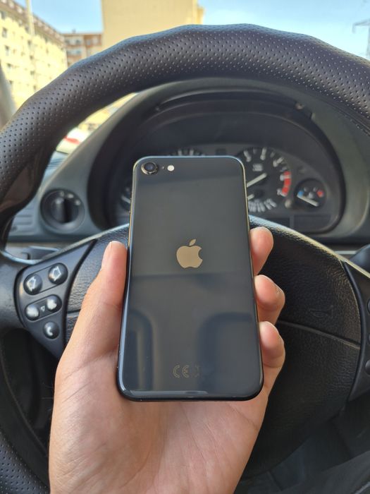 iPhone SE 64gb 2020