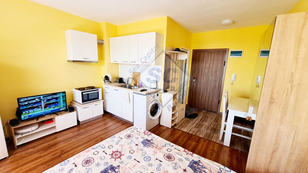 Дава се под наем Едностаен апартамент в к.к. Св.Св. Константин и Елена - 39 кв.м за 306 € - Снимка #2