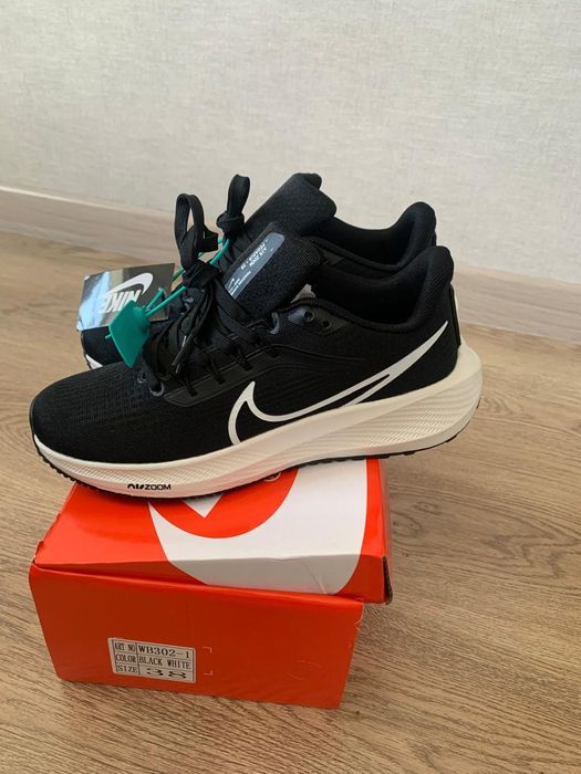 Продам кросовки Nike